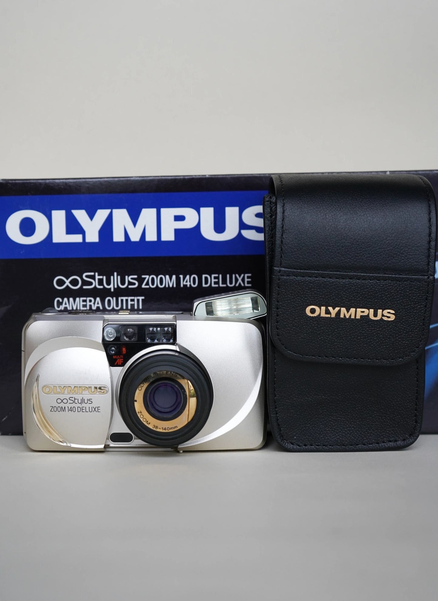 Olympus Infinity Stylus Zoom 140 Deluxe