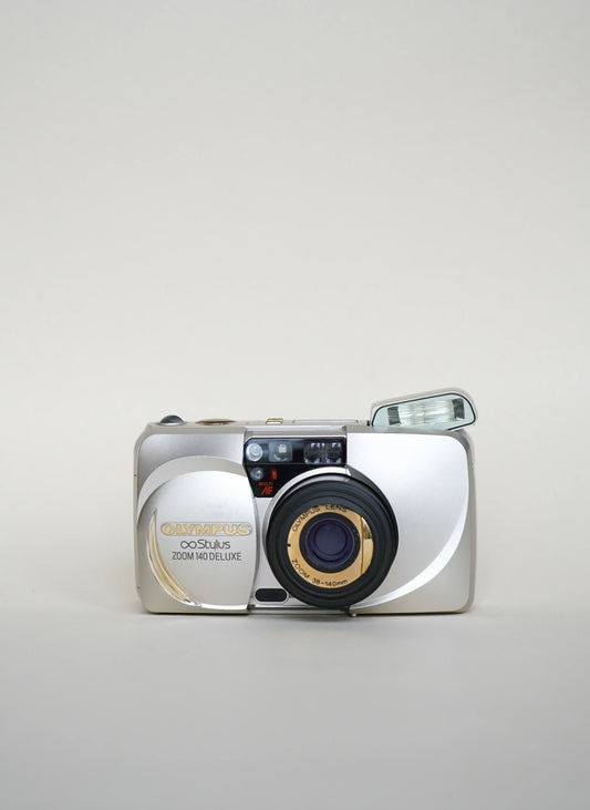 Olympus Infinity Stylus Zoom 140 Deluxe